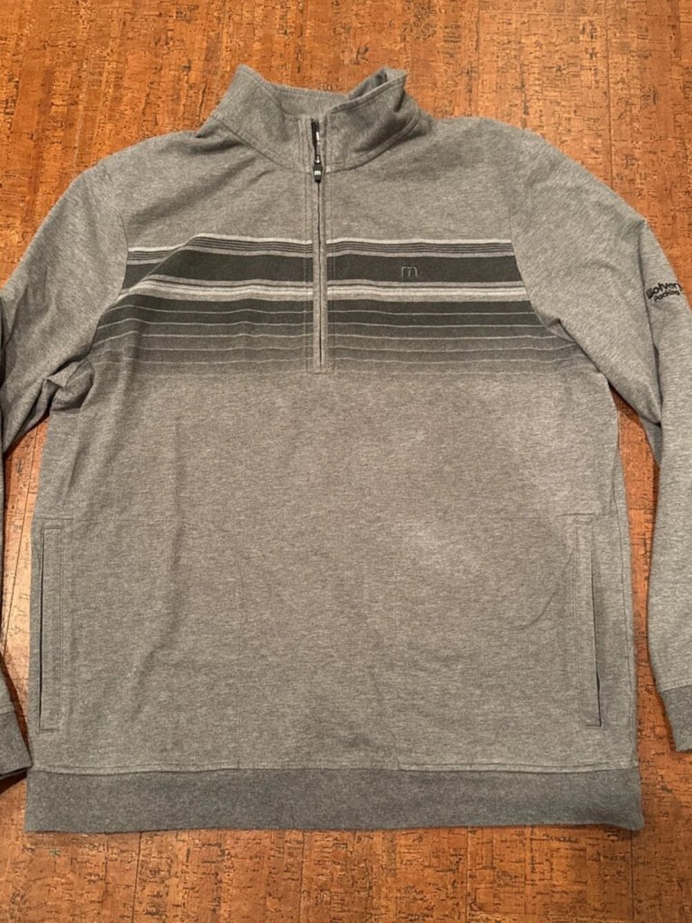 Travis Mathew Large 1/4 Zip Pullover Long Sleeve Sweater